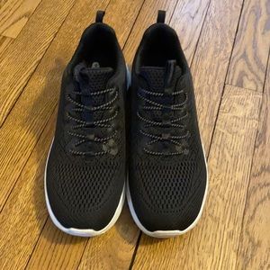 Sketchers memory foam sneakers